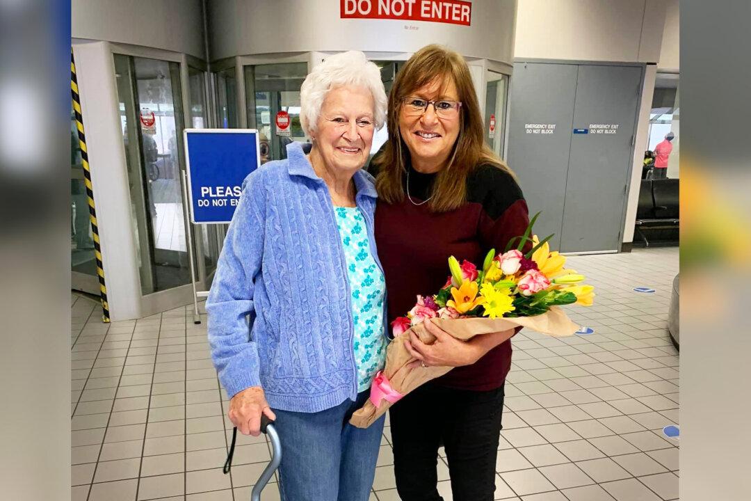 Adopted Texas Woman Meets Birth Parents for First Time in 62 Years Using DNA Test Kit