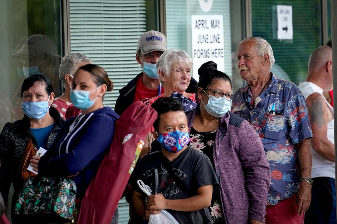 Layoffs, Hiring Freezes Becoming More Common in US Labor Market