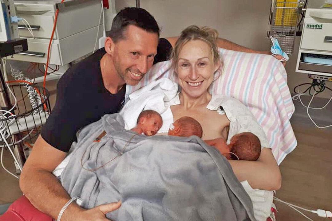 First-Time Mom Gives Birth to Triplets at 44 After Six Years of Trying, Four Miscarriages