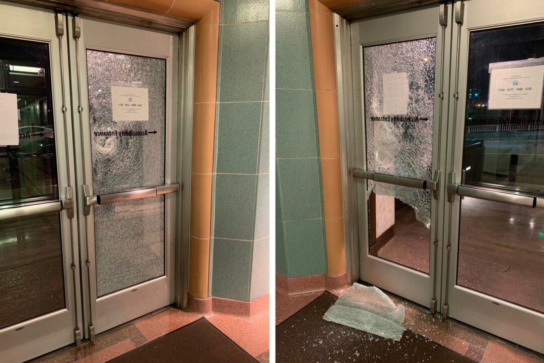 Antifa in Seattle and Portland Smash Property, Oppose Biden, Police: ‘We Are Ungovernable’