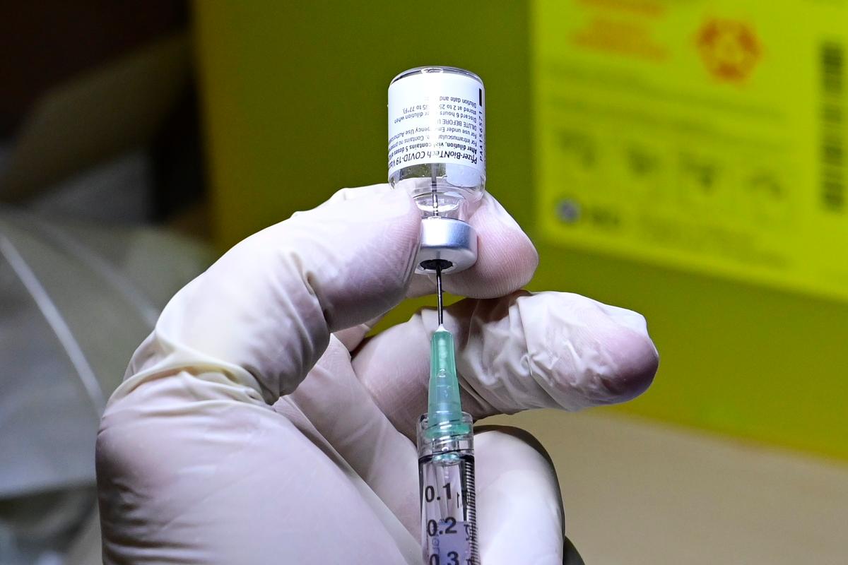 Quebec Vaccination Plans Unchanged Despite Israeli Report on Pfizer Vaccine Efficacy