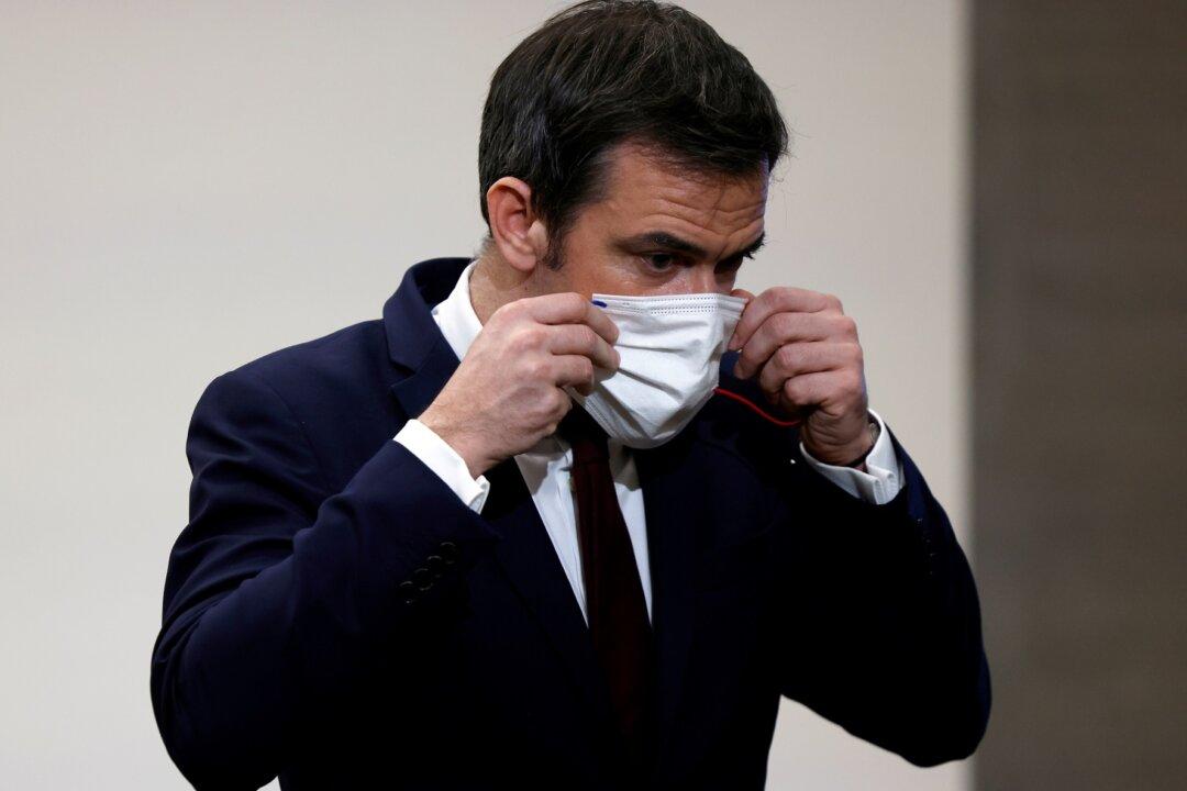 France Tells Its Citizens: Fabric Masks Not Enough to Protect From COVID-19