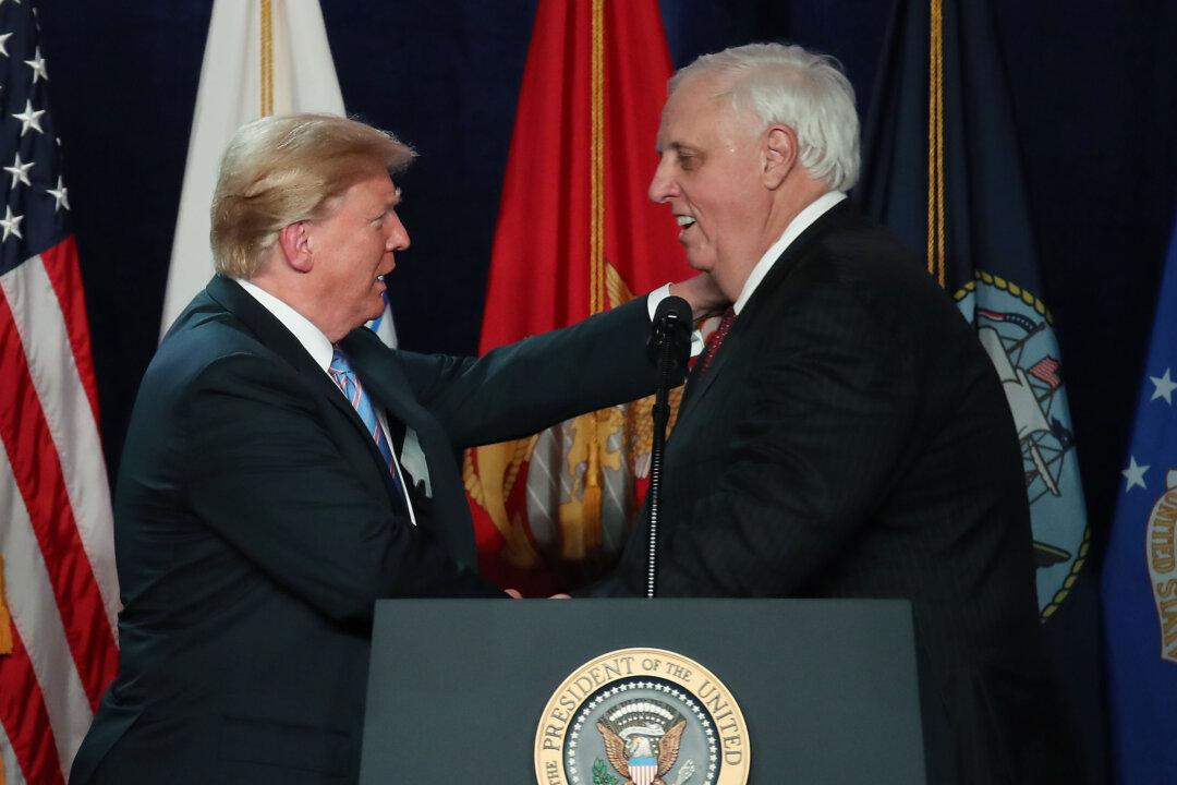 West Virginia Governor Wants to Boost Vaccine Administration to at Least 5 Million Per Day