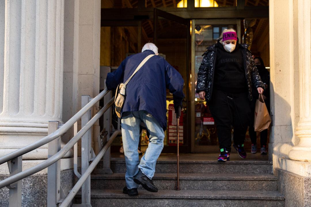 Homeland Security Authorizes TSA to Enforce Biden’s Mask Mandate