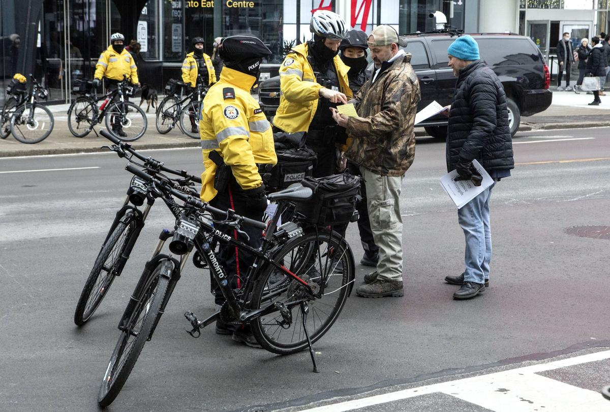 1 in 3 Canadians Say Government Overreacted to COVID Pandemic: Survey