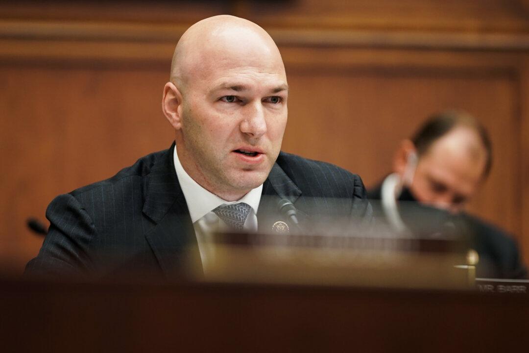 GOP Rep. Gonzalez Retires, Cites ‘Chaotic Political Environment’ in US