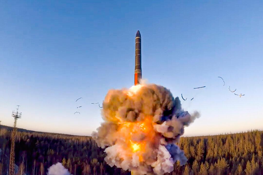 Lavrov Denies Russia Could Use Nuclear Weapons in Ukraine