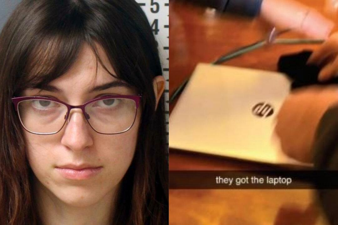 Woman Accused of Stealing Pelosi Laptop During Capitol Breach Trying to Cover Tracks: Prosecutors