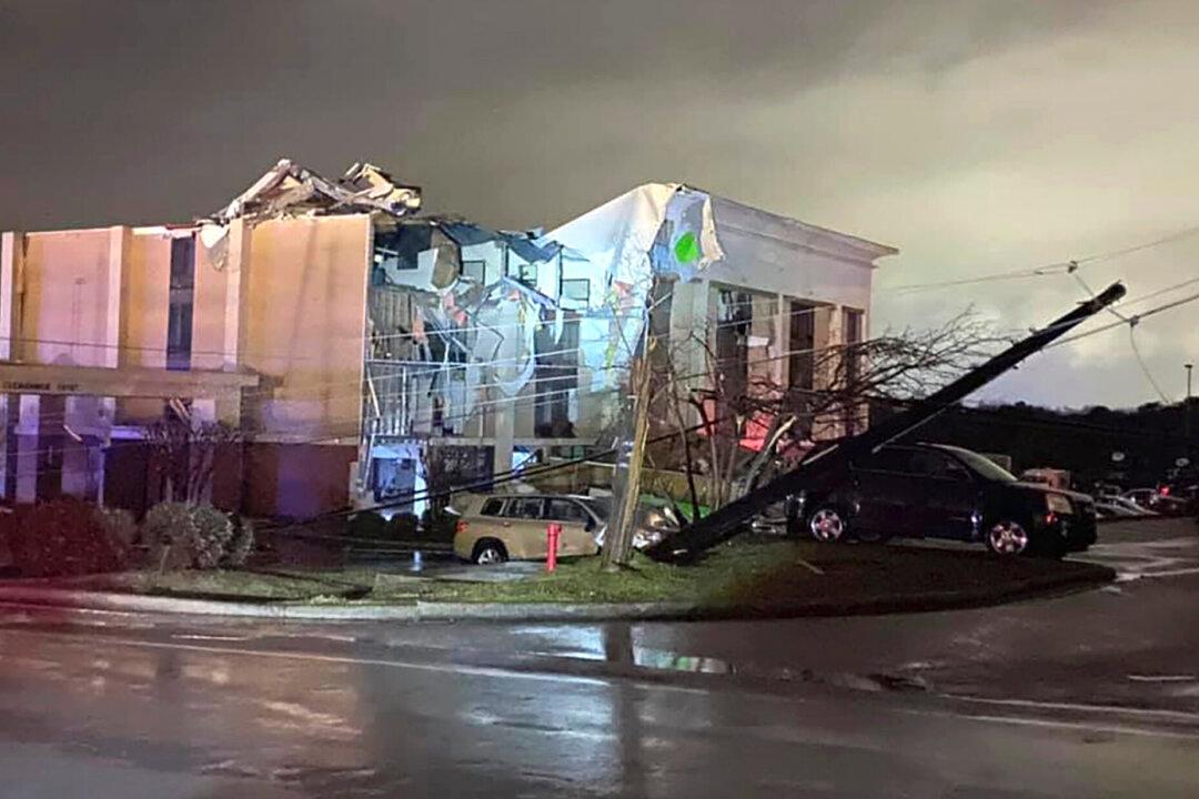 Tornado Kills Boy, Injures 30, Wrecks School in Alabama Town