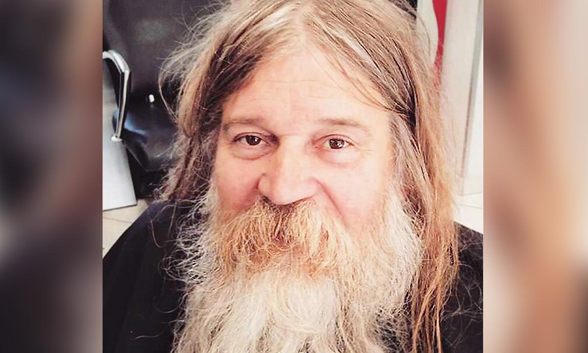 French Barber Gives Homeless Man Incredible Transformation, and Video Goes Viral