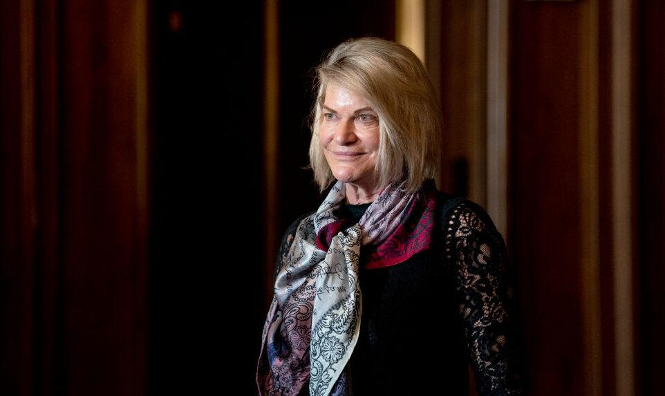 Sen. Lummis Discloses Bitcoin Purchase Worth up to $100,000