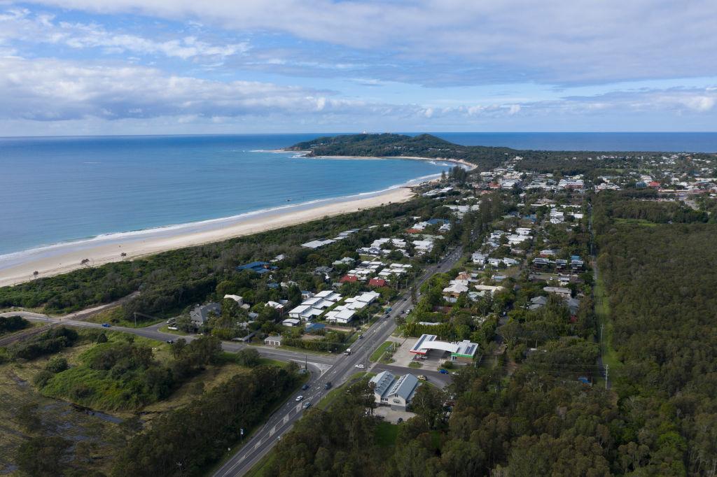 Byron Bay Locals Back Council’s Planned 60-Day Cap on Airbnbs