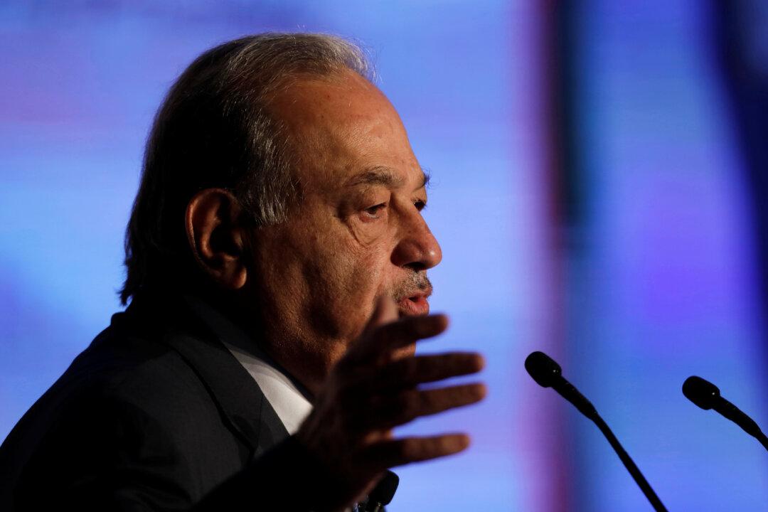 Mexico’s Richest Man Carlos Slim Hospitalized With COVID-19