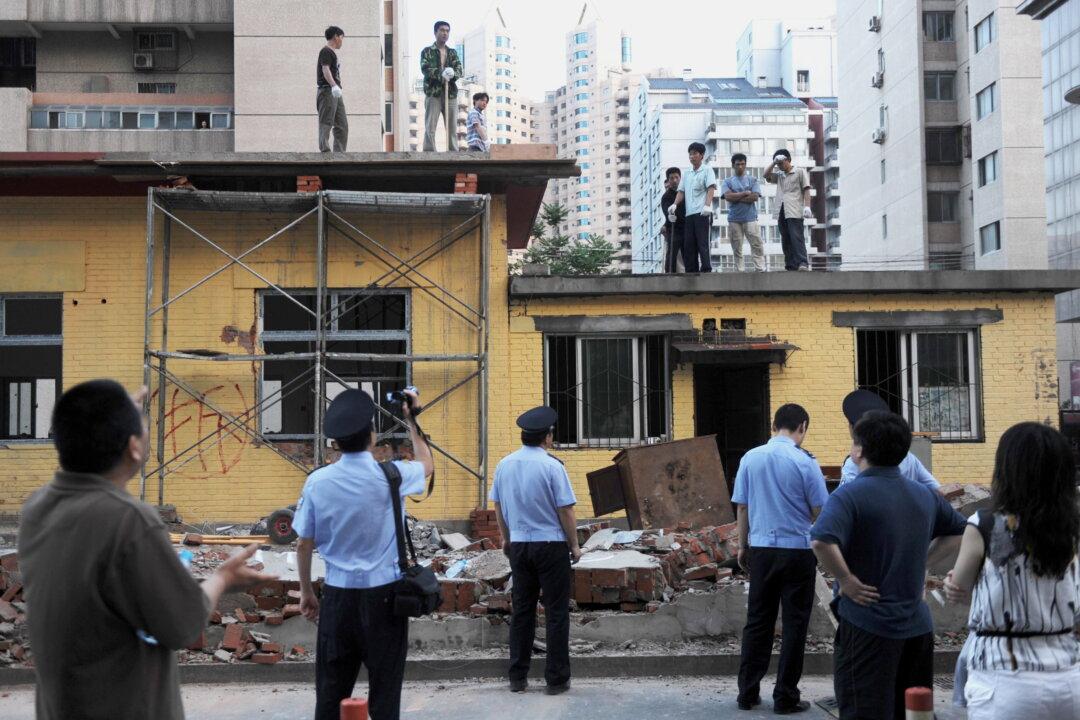 Chinese Professor Found Dead After Local Authorities Forcibly Demolished His Properties