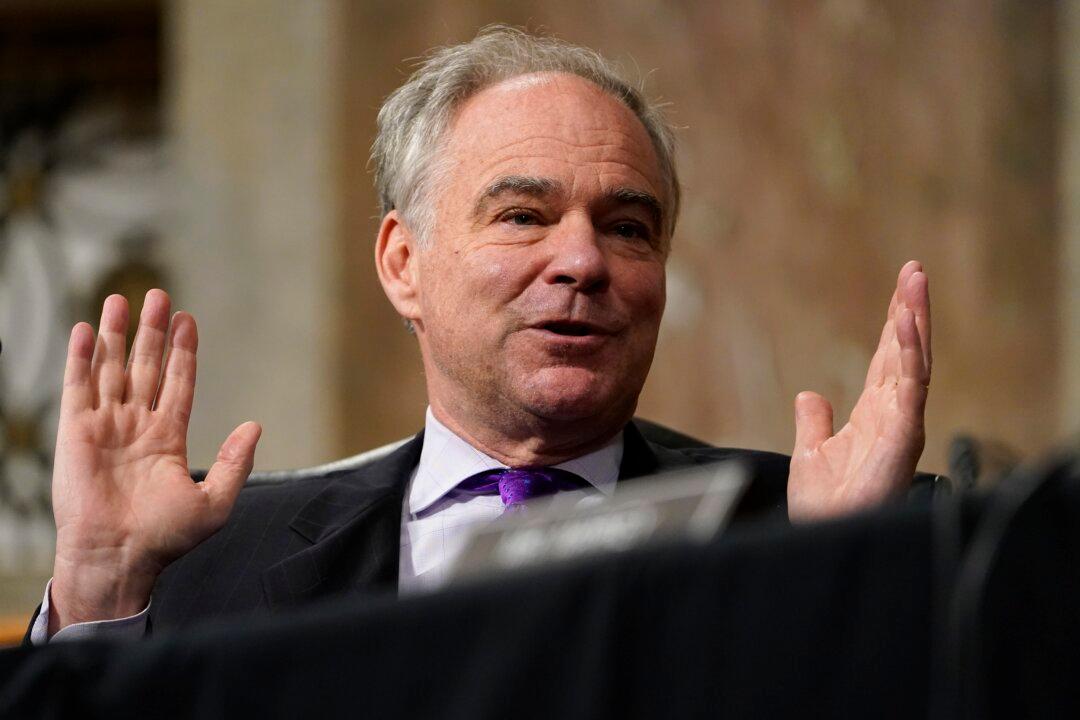 Kaine Floats ‘Alternative’ to Trump Impeachment Trial, but Schumer Holds Firm