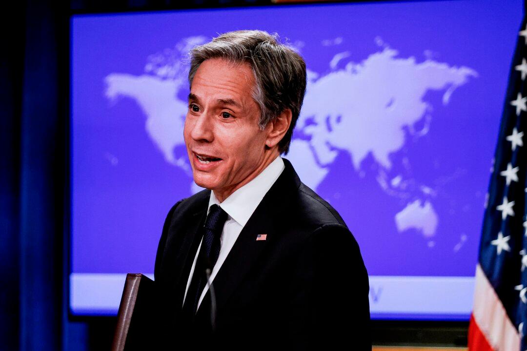 Blinken Presses China on Human Rights Abuses in 1st Call With Chinese Diplomat
