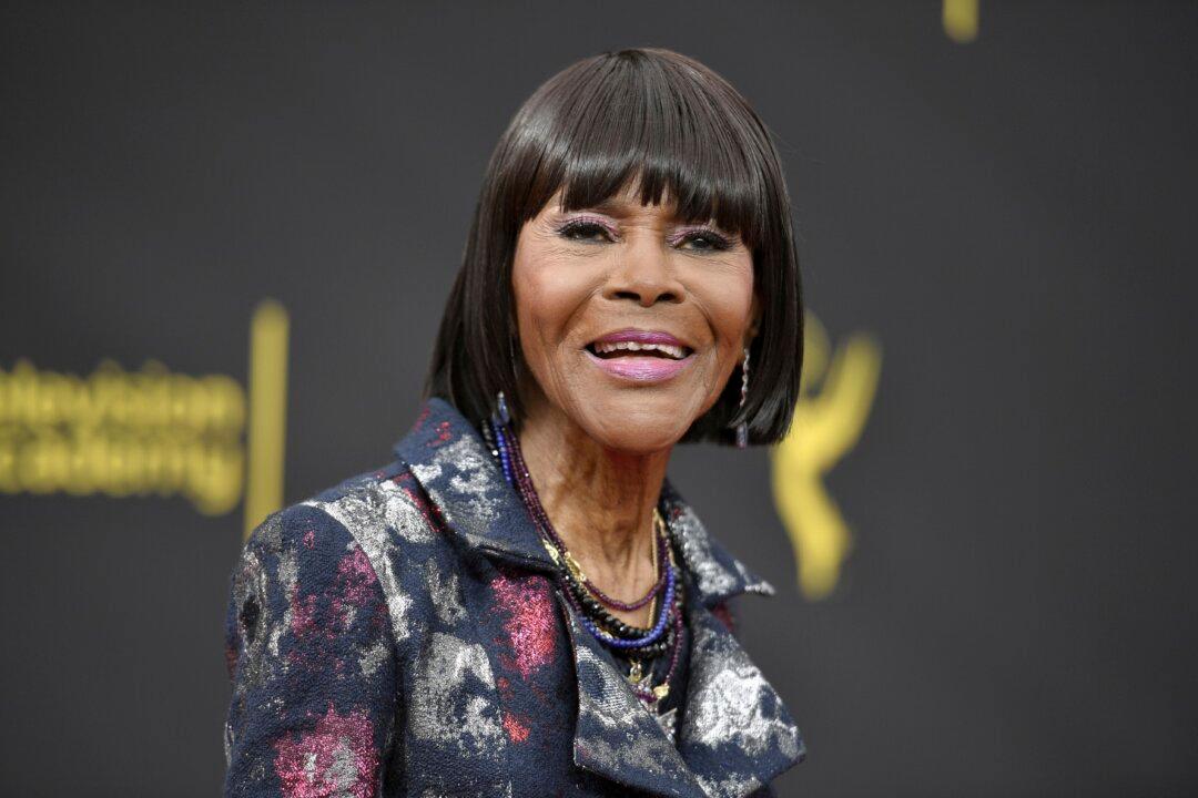 Award-Winning Actress Cicely Tyson Dies at Age 96