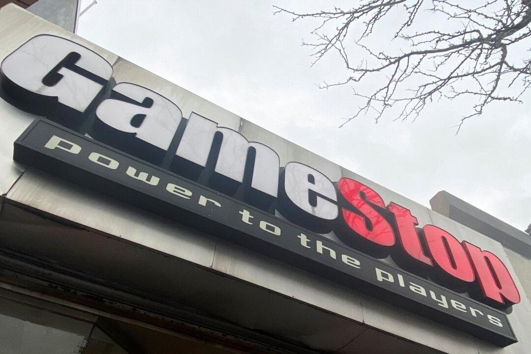 UK Platform IG Stops New Trades of GameStop and AMC