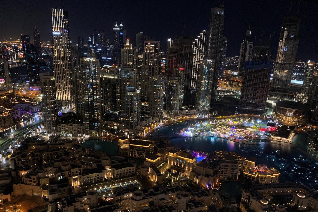 UAE Adopts Amendments to Grant Citizenship to Investors and Other Professionals