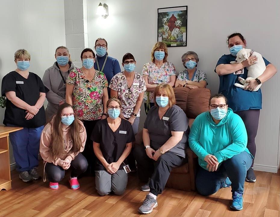 Quebec Seniors Home Staff Locks Down With Residents for 2nd Time During Pandemic