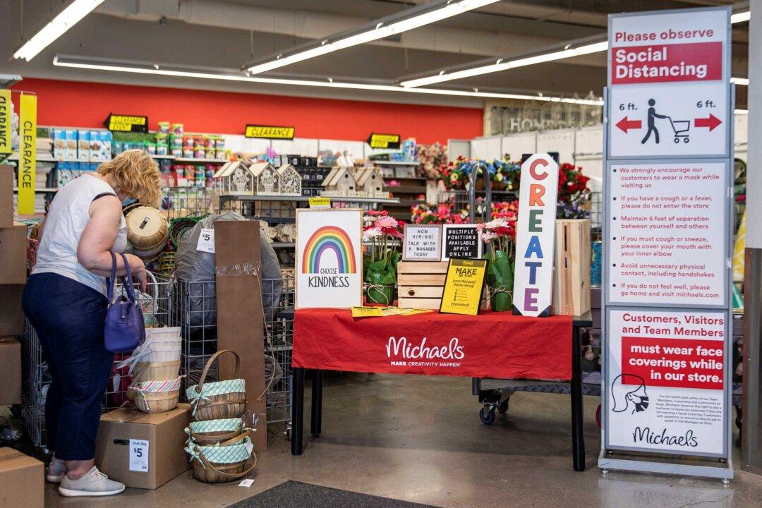 US Consumer Spending Slumps Further; Inflation Creeping Higher