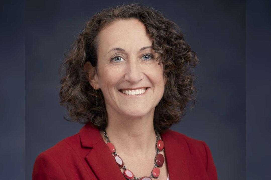 Pennsylvania Secretary of State Resigning Over Amendment Issue: Governor