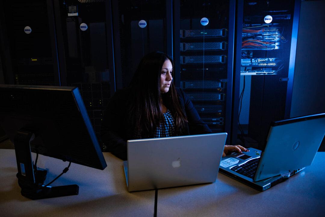 Mom Doubles as Internet Child Crime Investigator for Santa Ana Police