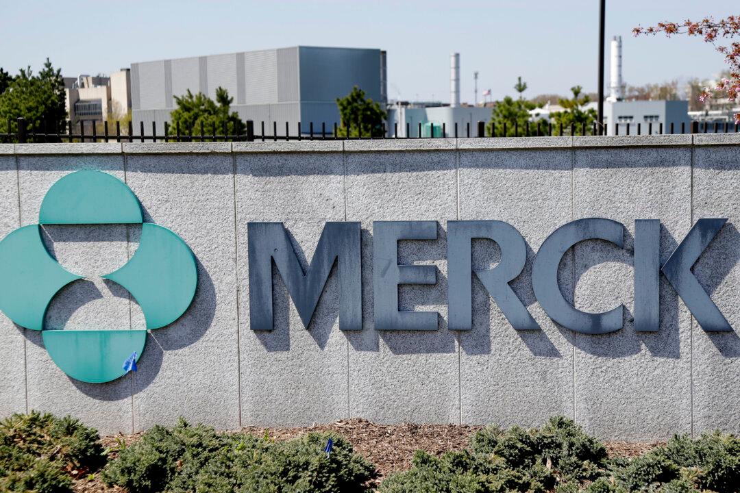 US Spending $1.2 Billion on Merck’s COVID-19 Treatment Is a ‘Waste of Taxpayers’ Money’: Doctor