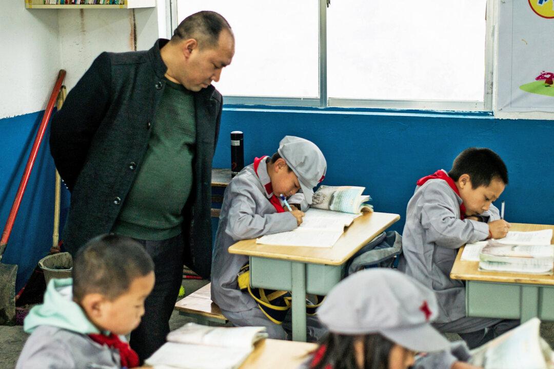Beijing Stirs Public Outrage Over Old Textbooks to Flame Anti-West Sentiment