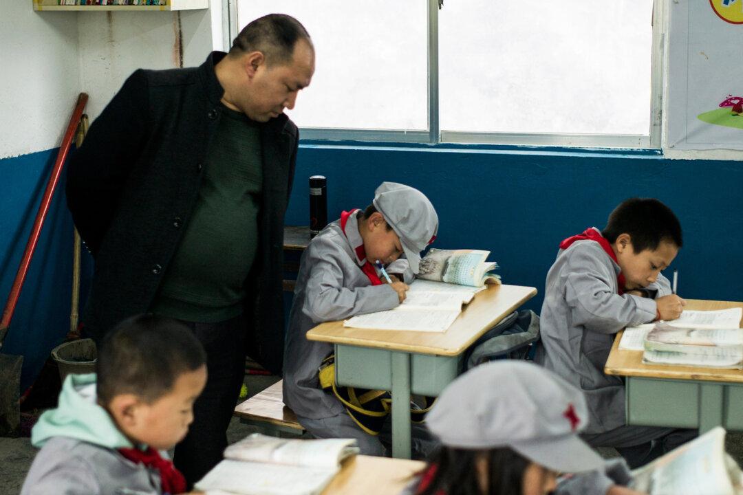 Students in China Brainwashed to Hate God and Force Parents to Renounce Faith