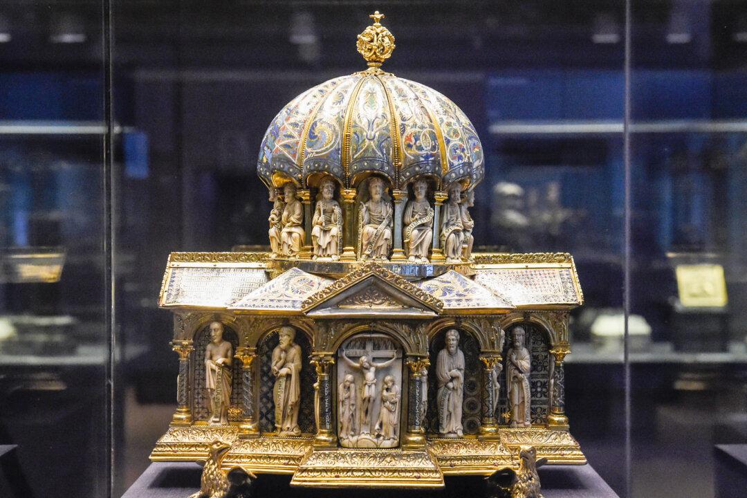 Supreme Court: Descendants May Not Sue in US for Property Seized by Nazis