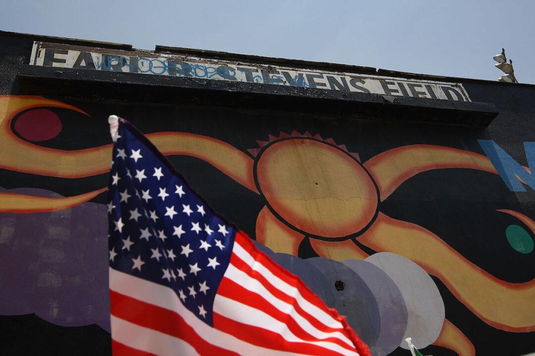 Former Mayor in Los Angeles County, 10 Others Charged in Corruption Scandal