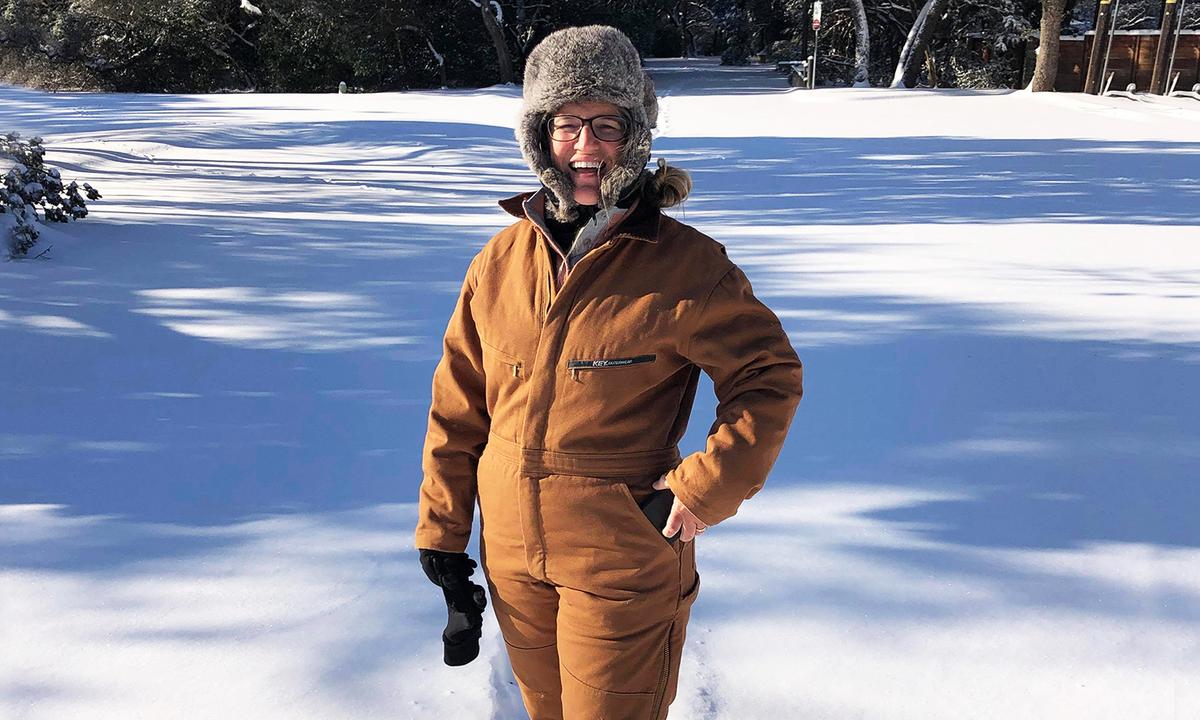 Austin Nurse Refuses to Evacuate Winter-Hit Neighborhood, Stays to Care for Neighbors in Need During Power Outage