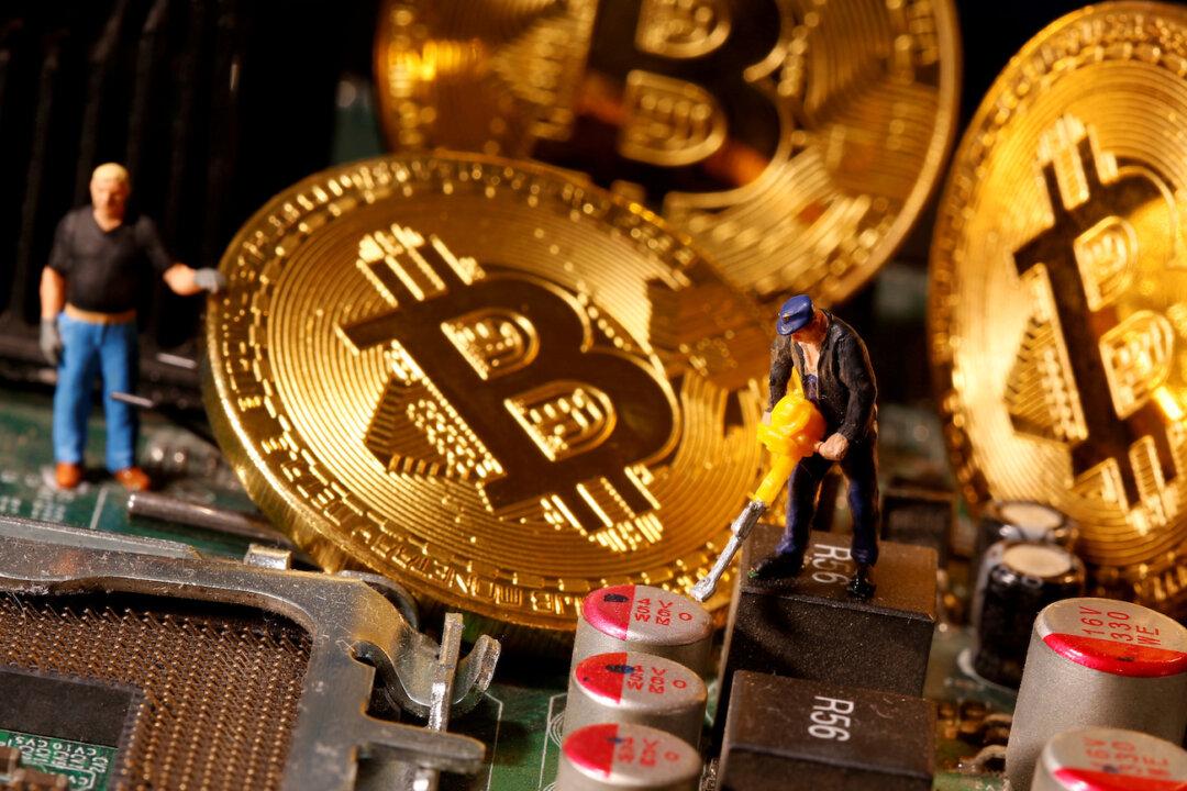 Bitcoin Plummets as Doubts Grow Over Sky-High Valuation