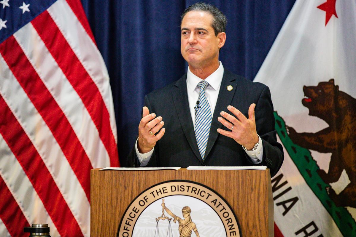 Orange County DA Calls for End to Mass Incarceration, Police Chokeholds