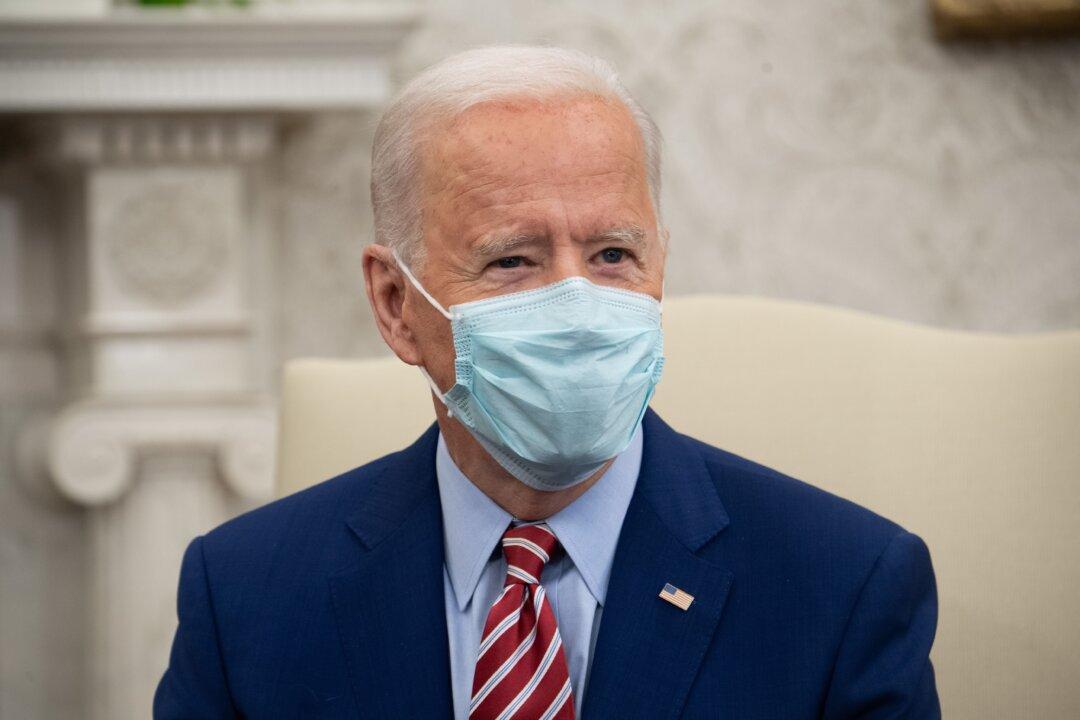 White House Announces New Migrant Processing Program as GOP Warns of Worsening Border Crisis