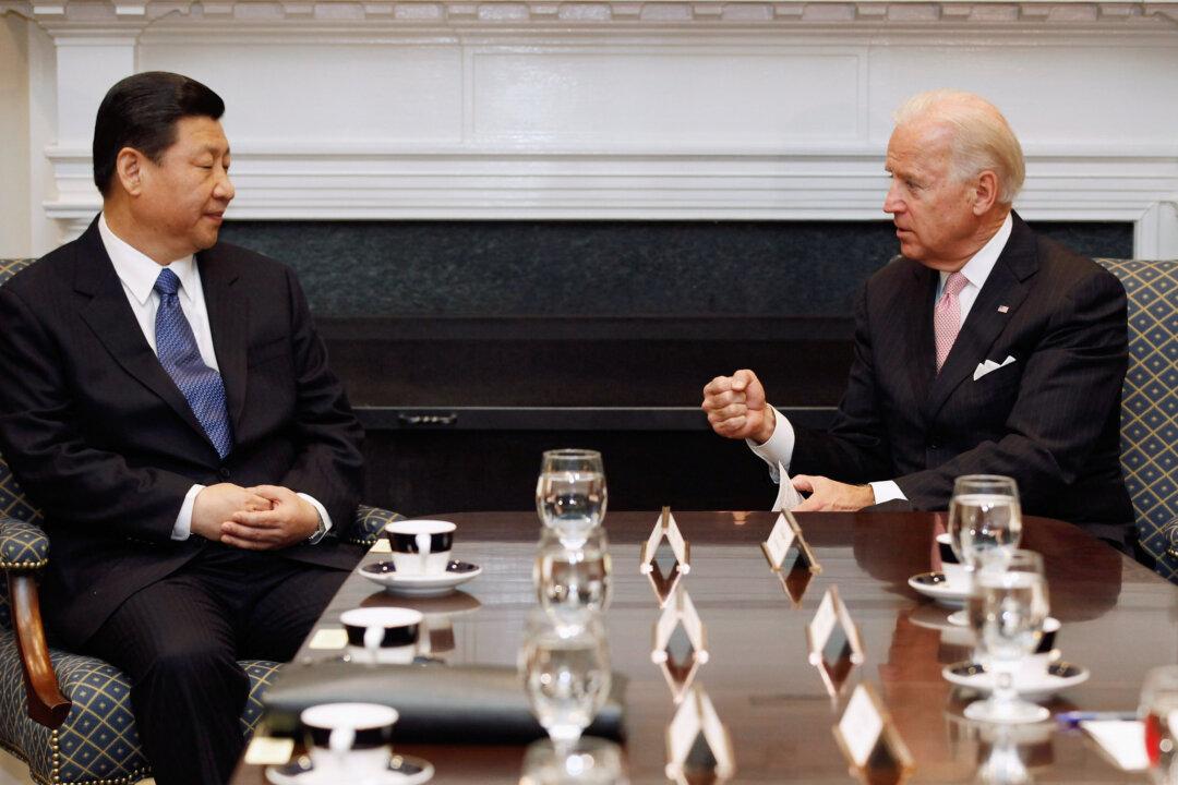 The 3 US-China Communiques Are Obsolete