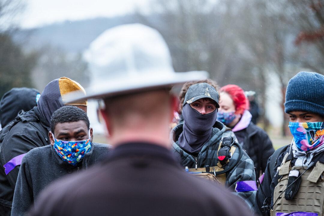 FBI Arrests 2 Men Associated With ‘Boogaloo Bois’ in Kentucky