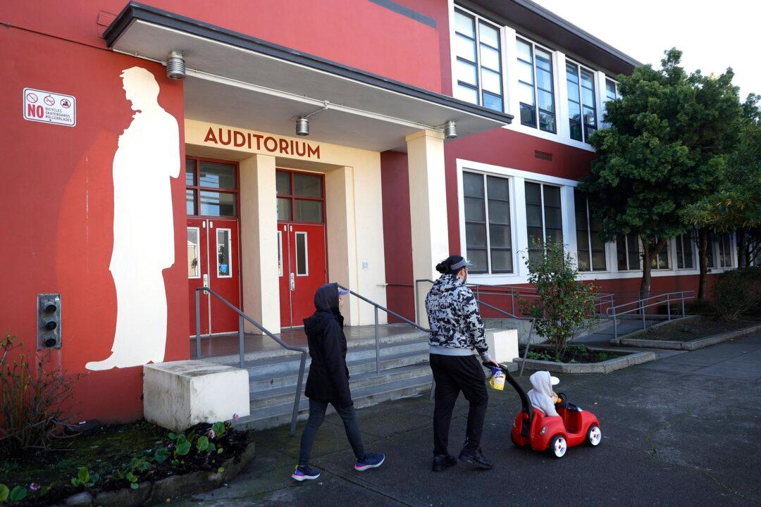 San Francisco Asks Judge to Force School Reopenings as Number of Suicidal Students Rises