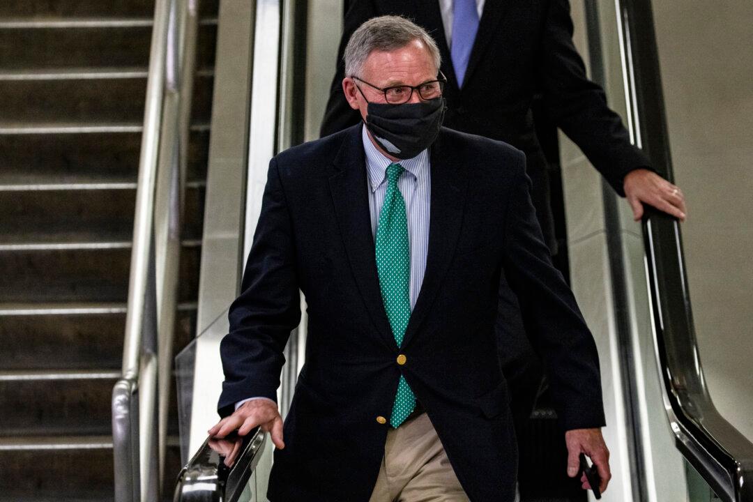 North Carolina GOP to Decide on Censuring Burr After Guilty Vote in Trump Impeachment Trial