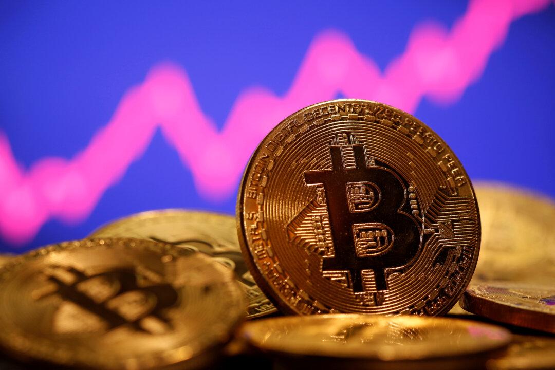 Bitcoin Jumps 9 Percent to Touch 12-Day High