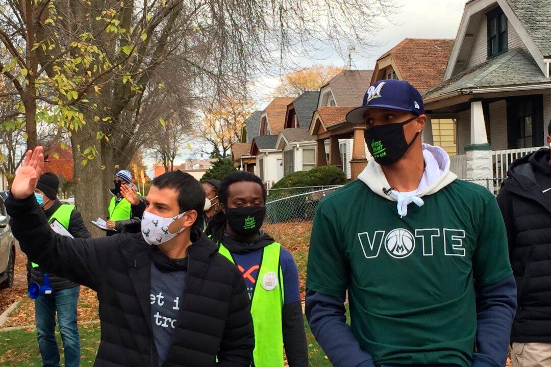 Milwaukee Bucks Executive Alex Lasry Announces Run for Ron Johnson’s Senate Seat