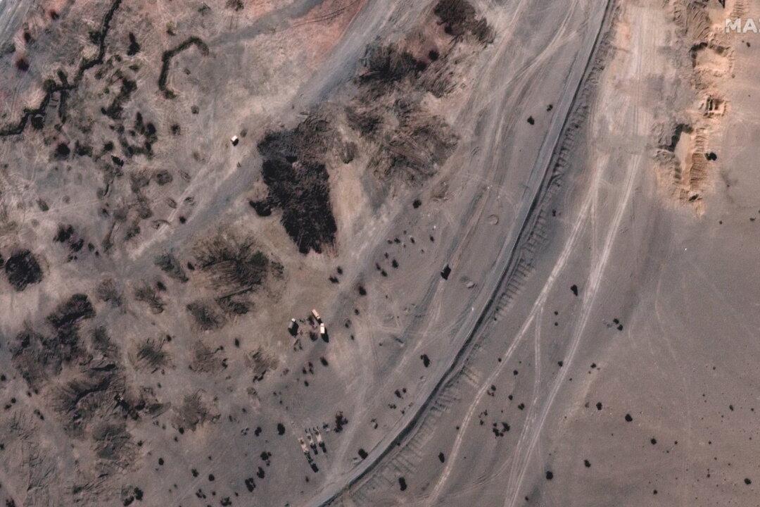 Satellite Images Show China Emptying Military Camps at Border Flashpoint With India