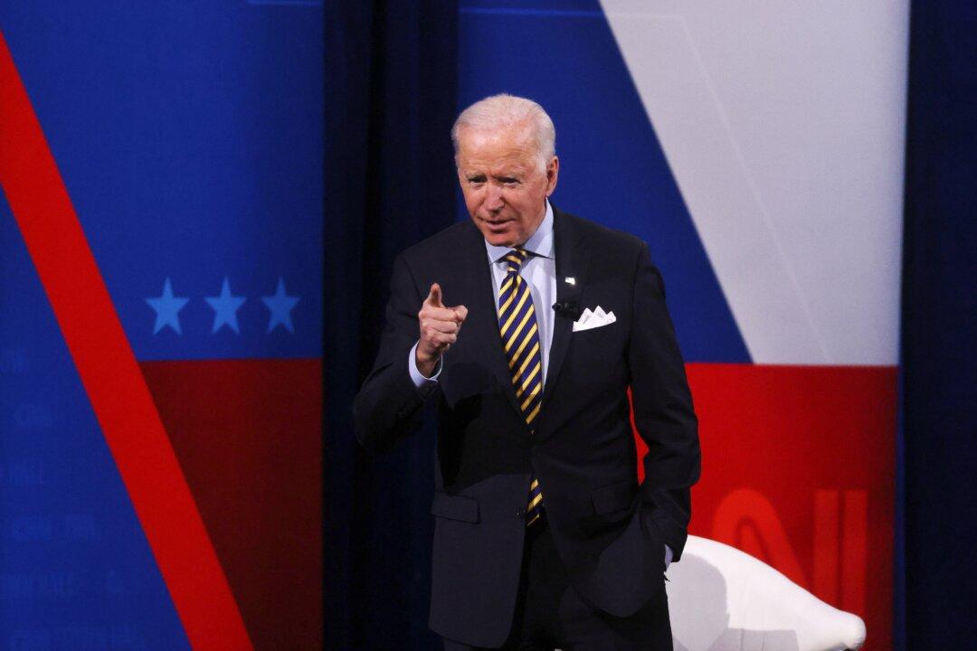 Biden Envisions Life With Fewer Masks, Less Social Distancing If Pandemic Response Goes Well