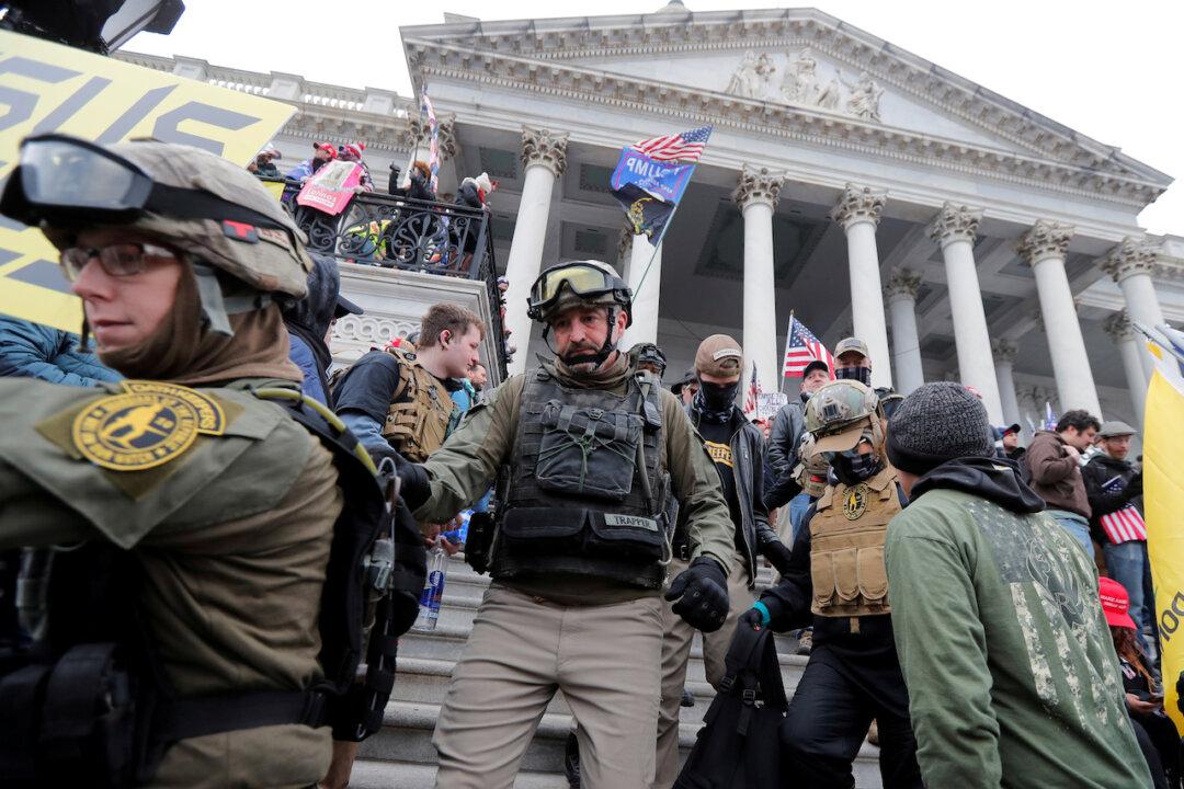 Oath Keepers Attorney Kellye SoRelle Indicted on 4 Obstruction-Related Jan. 6 Criminal Counts