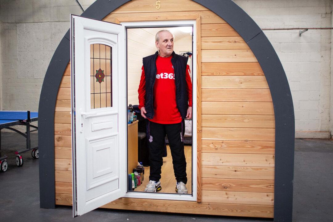 Ex-Footballer Turns Luxury ‘Glamping’ Pods Into Shelters for Homeless to Get Back on Their Feet