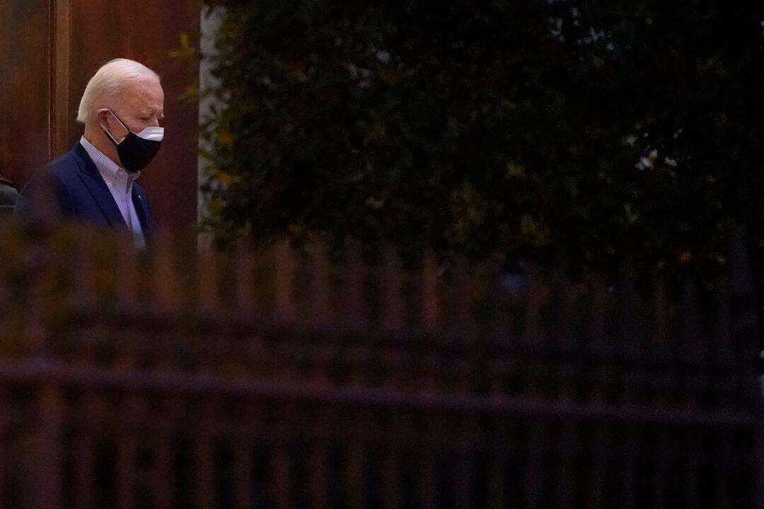 Biden to Hold Moment of Silence for 500,000 US COVID-19 Deaths
