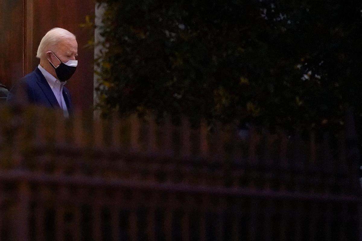 Biden to Hold Moment of Silence for 500,000 US COVID-19 Deaths
