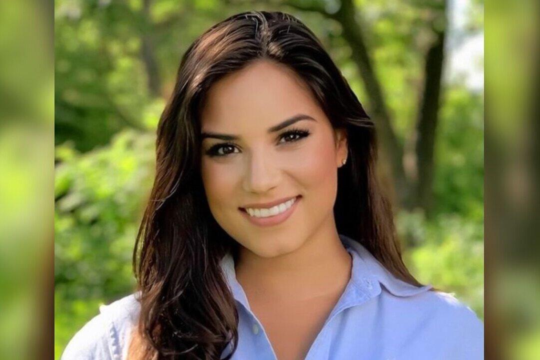 Former Trump Adviser Challenging Kinzinger Confident She’s the Right Candidate for President’s Endorsement