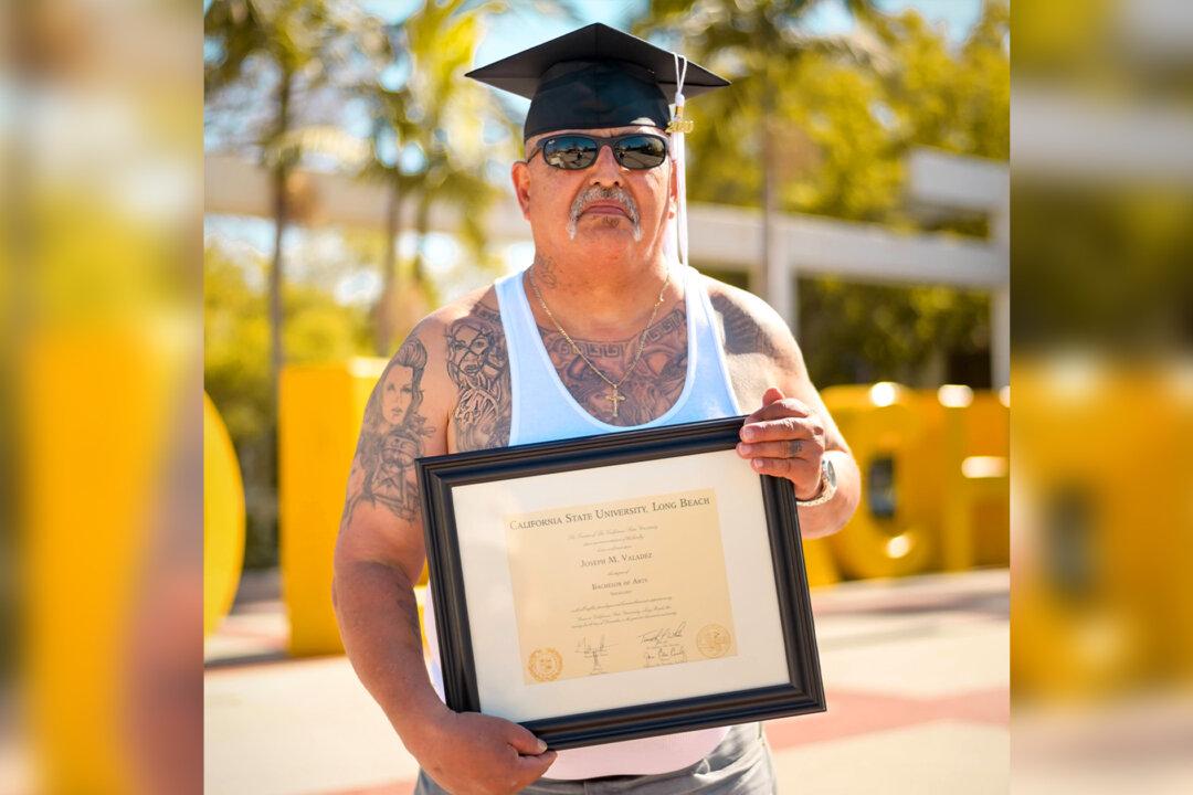 ‘If I Can Do It, Anyone Can’: Former Inmate Graduates With Honors From Cal State Long Beach
